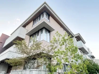 シャーメゾンアルマカンの画像