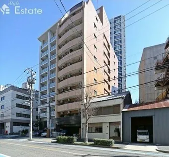 ライオンズマンション丸の内第6【5階】の外観