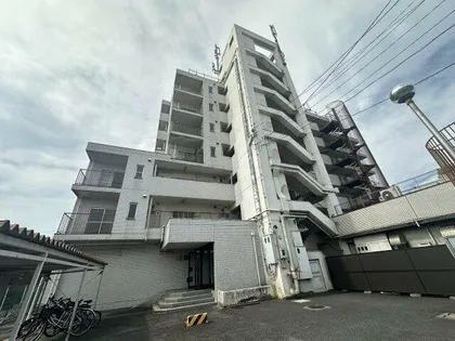 アビニヨンビル【605号室】の外観