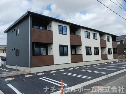 サク・ラ ワン【1階】の外観