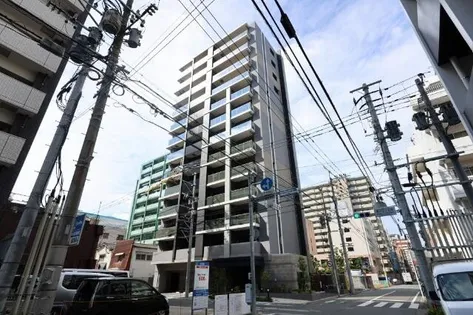 シーズンフラッツ渡辺通【6階】の外観