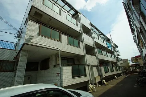 郡家シャトルマンション1号棟の画像