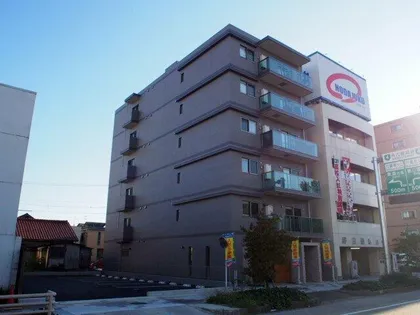 ラトレ白鳥【3階】の外観