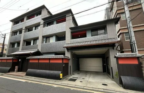 パレ朱雀門【207号室】の外観