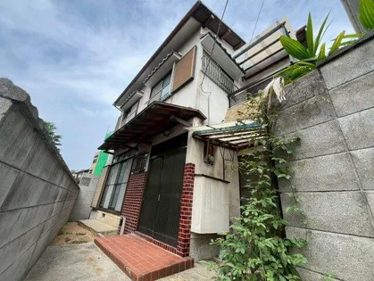 大阪府高石市羽衣3丁目【一戸建】の外観