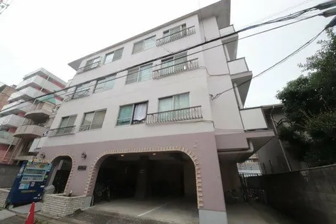 シャトー北野【4階】の外観