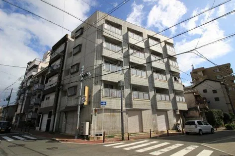 大阪府大阪市東淀川区小松4丁目【マンション】の外観