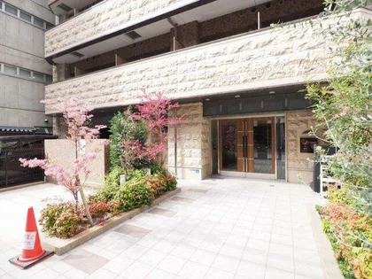 プレサンス谷町アルファ【10階】の玄関