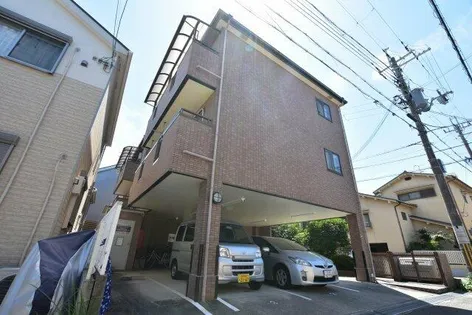 コートファミールの画像