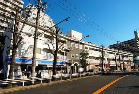 プリオーレリベルタ【3階】の外観