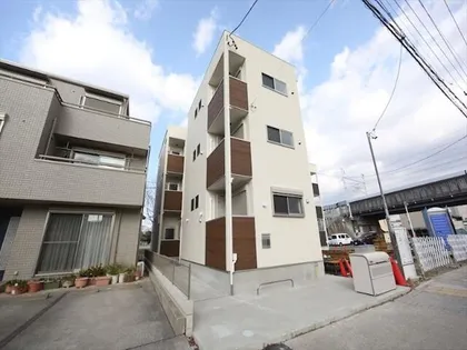 ハーモニーテラス中野本町【3階】の外観