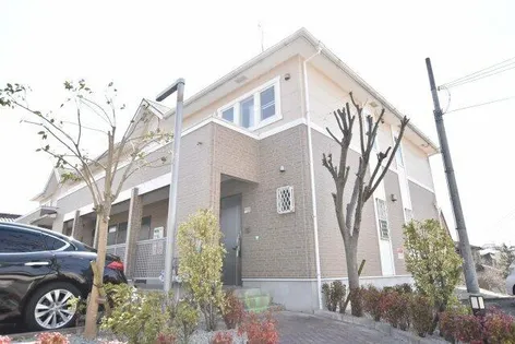 大阪府和泉市三林町【アパート】の外観