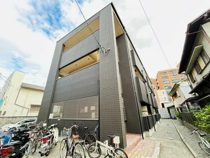 ブライト近大前【3階】の外観