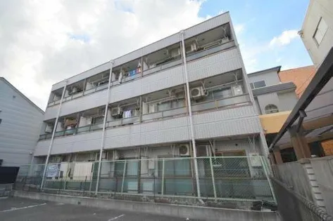 ベルハイム栄町【1階】の外観