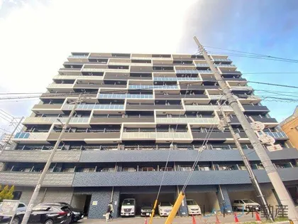 プレサンス難波インフィニティ【2階】の外観