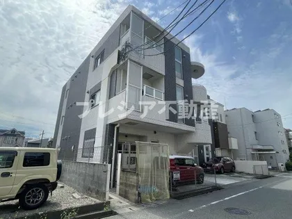 ディアコート西宮北口【2階】の外観