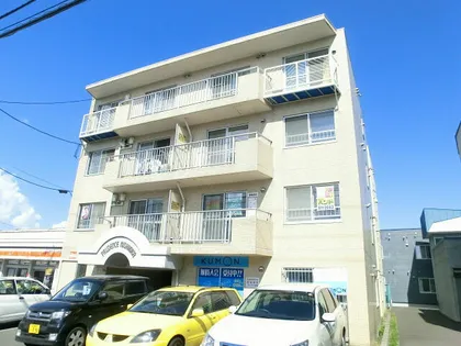 プルーデンス西岡【4階】の外観