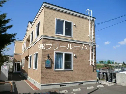 ルミエール西岡【1階】の外観