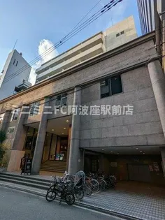 ラクメンビル【5階】の外観
