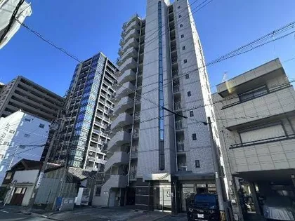 コアレジデンス【3階】の外観