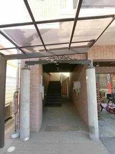 シャトー・ラフィット【5階】の玄関