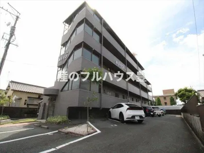 ユトリロ草間【4-B号室】の外観