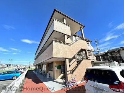 フレール天美【3階】の外観