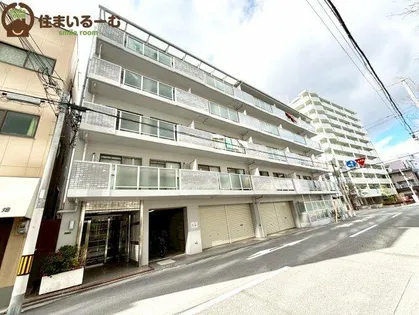 メゾンルミエールの画像