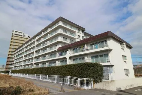 ユニハイツ朝霧【4階】の外観