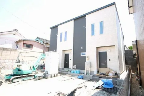愛知県西尾市一色町一色東塩浜【テラスハウス】の外観