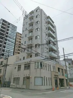 アースブルージュの画像