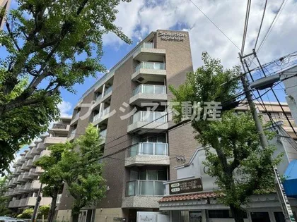 ソリューション甲子園【4階】の外観