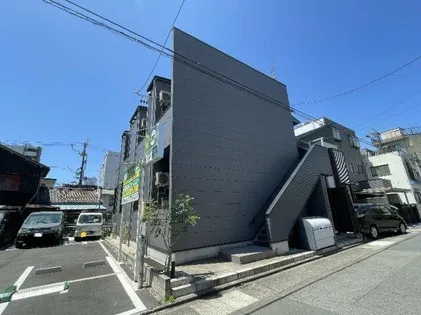 クリオス神宮前【205号室】の外観