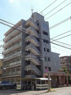 メゾンクレスト元町【1階】の外観
