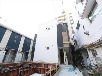 ディオステージ新栄【2階】の外観