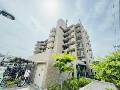 アディーレ八尾【6階】の外観