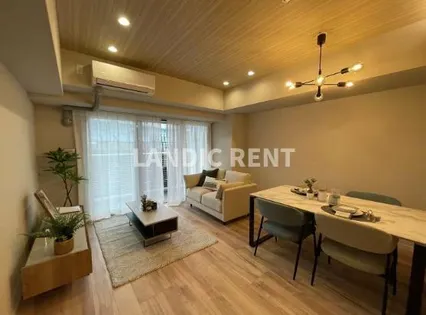 レクサスガーデン箱崎タワーズWEST【6階】の居間