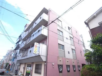 ジュエリーウォールの画像