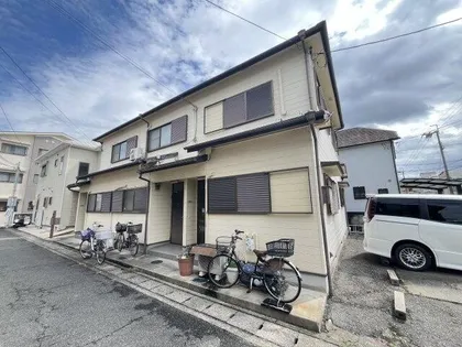 兵庫県伊丹市荒牧南4丁目【テラスハウス】の外観