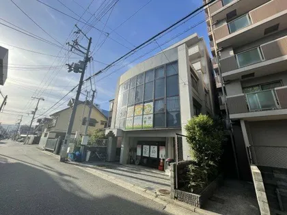 ヴィヴァンデ上甲子園【6階】の外観