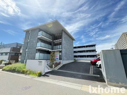 ラメゾンリュミエール彩都【2階】の外観