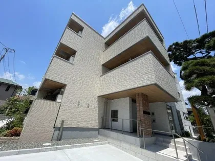 シャーメゾン グラン アイの画像