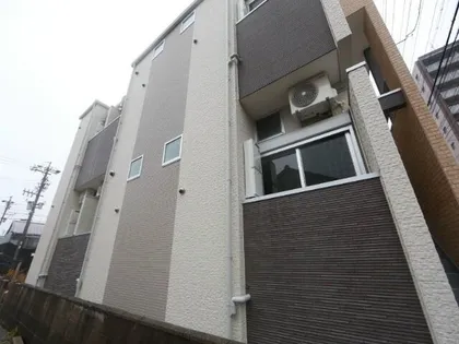 LEEF(リーフ)【2階】の外観