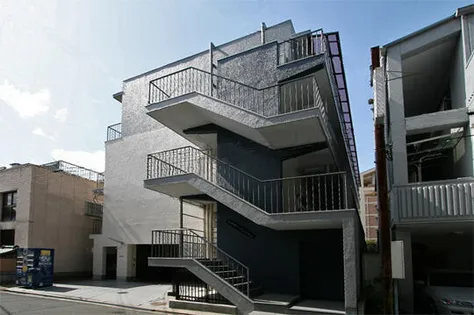 山崎第1マンション【402号室】の外観