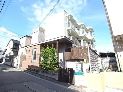 ビオレータ宝塚【2階】の外観