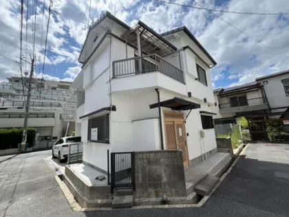 兵庫県宝塚市雲雀丘山手1丁目【一戸建】の外観