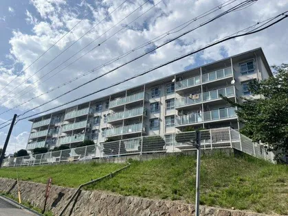 上高丸住宅1号棟の画像