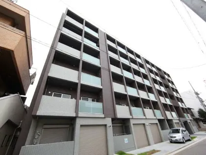 TRIーSTAGEの画像