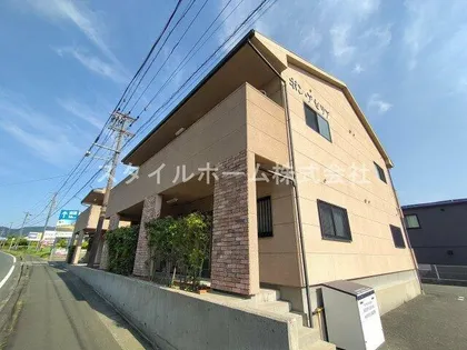 ボン アゼリアの画像