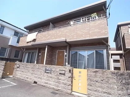 兵庫県宝塚市野上4丁目【タウンハウス】の外観